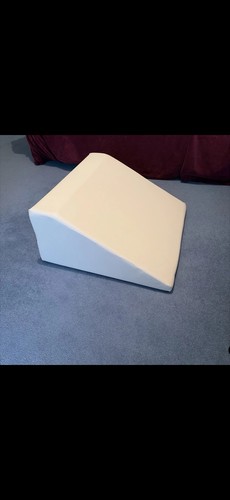 Oakworks advanta massage couch - oakworks,