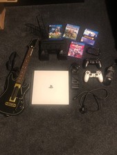 PlayStation 4 Pro Glacier