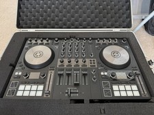 Traktor Control S4 MK3 with Traktor P ro 3 software & Gorilla Case