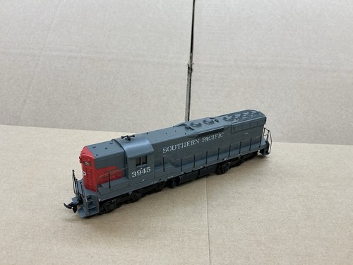 Athearn scale diesel - scale,