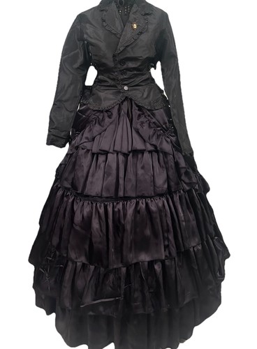 Vintage raven women gothic - vintage,