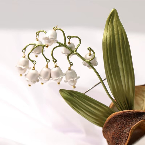 Lily the valley pearl - of,