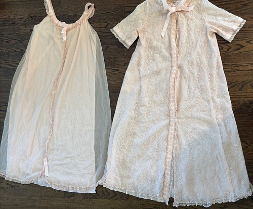 Vtg odette barsa peignoir robe - vtg,