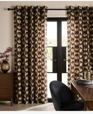 Next Black/Natural Global