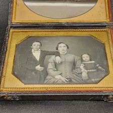 2 Daguerreotype Antique Photographs 1/4 Plate Antique in Double Case 1850s