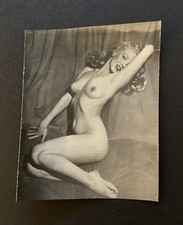 Marilyn Monroe Nude Pin-Up B/W