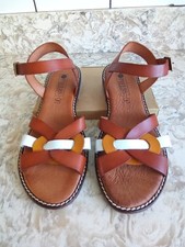 Pavers Flat Leather Sandals