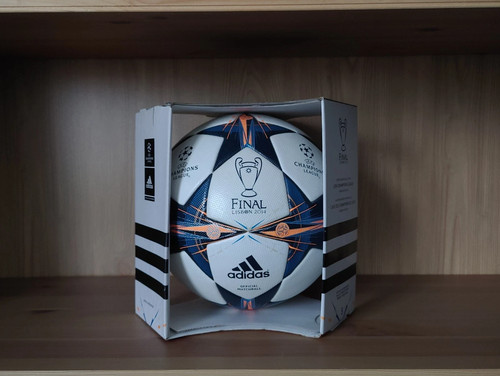 Adidas champions league - champions,
