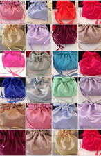 PEARL DUCHESS SATIN DETAIL