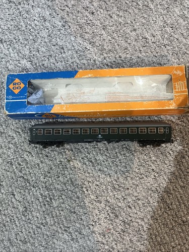 Roco 4288 green 2nd class - roco, db