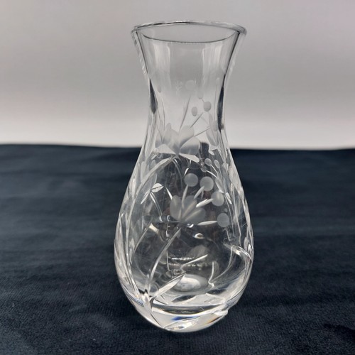 Cut crystal bud - or, vase