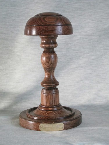 Short hat wig stand wooden - hat,