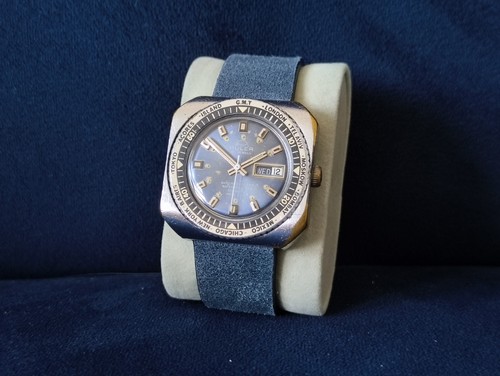 Buler world timer diver blue - world,