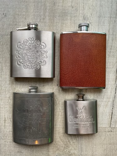 Collection hip flasks - of,
