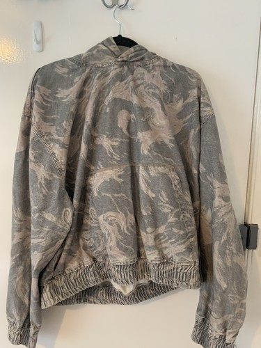 Zara large camp hoodie - large,