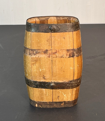 Antique wooden barrel - barrel, flask