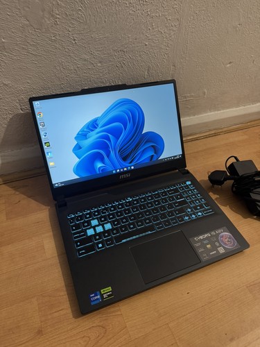 Msi cyborg a12v - msi, i7