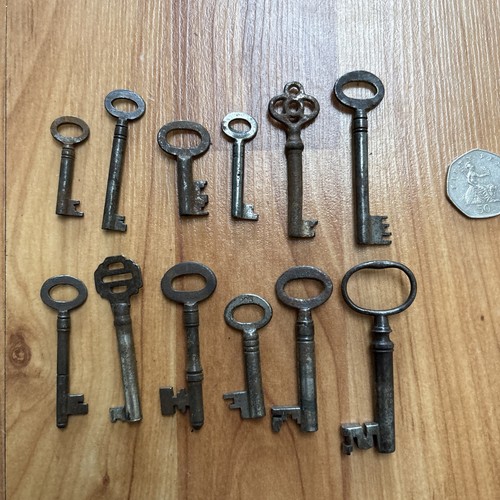 Antique job lot assorted - antique, of