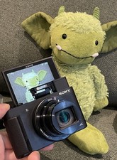 Sony Cyber-shot HX99 18.2MP 4K