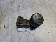 MERCEDES C180 2002-2007 ENGINE MOUNT A2712230904
