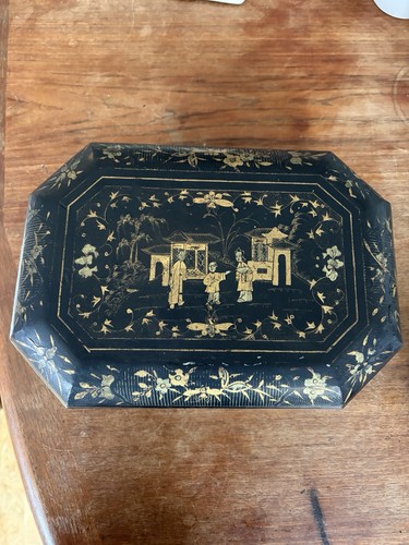 Chinese lacquered box - lacquered,