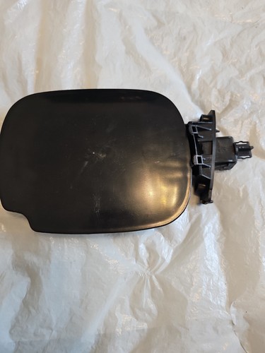 New fuel flap - fuel, for