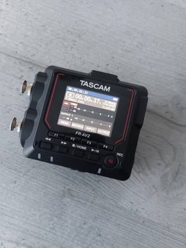 Tascam av2 compact - tascam, fr-av2