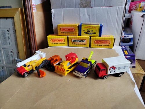 Lot boxed matchbox models - of,