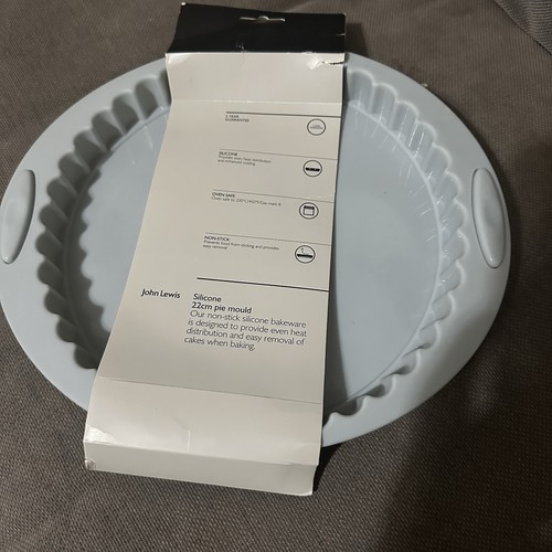 Silicone pie mould 22cm baking - silicone,
