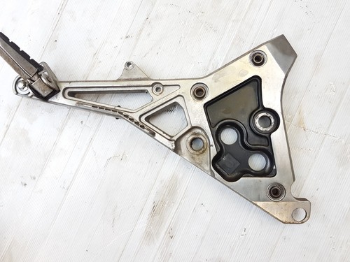 Yamaha fj1200 right footrest - fj1200,