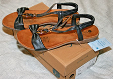 Pavers ladies black sandals -