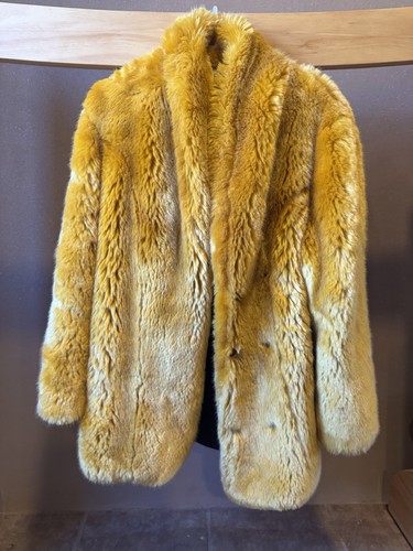 Spirit hoods golden wolf - hoods,