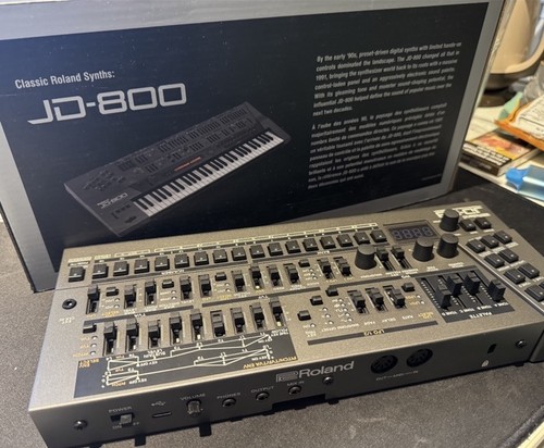 Roland desktop - jd-08,