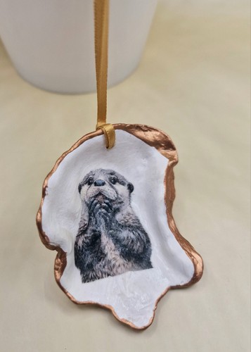 Cute otter decorated oyster - decorated,