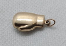 9ct Gold Boxing Glove Pendant