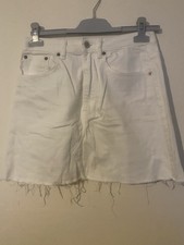 Zara Woman’s White Denim