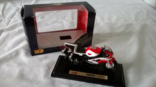Maisto yamaha yzf r7 - maisto, 1/18
