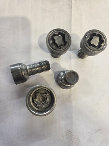 Audi skoda seat locking - audi,