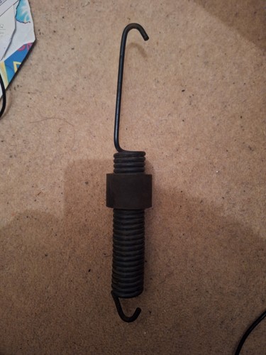 Bonnet hinge spring r107 c107 - r107,