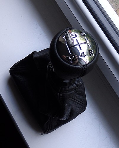 Peugeot 306 gear knob - peugeot,