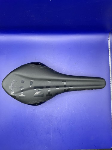 Arione versus saddle - arione,