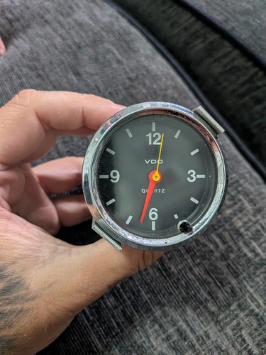 Vdo quart 52mm dashboard clock - vdo,