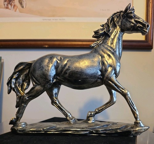 Realistic silver colour - silver,