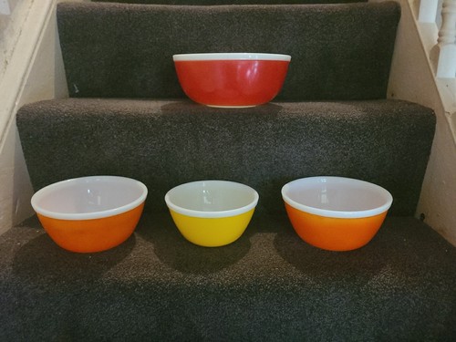 Vintage 1970s pyrex mixing - 4,