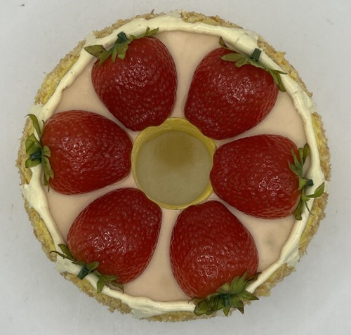 Faux strawberry cake - strawberry,
