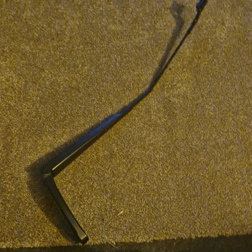 Volkswagen polo wiper arm - volkswagen,