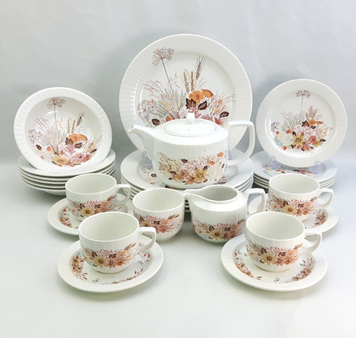 Poole pottery summer glory - pottery,