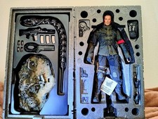 Hot Toys Terminator John