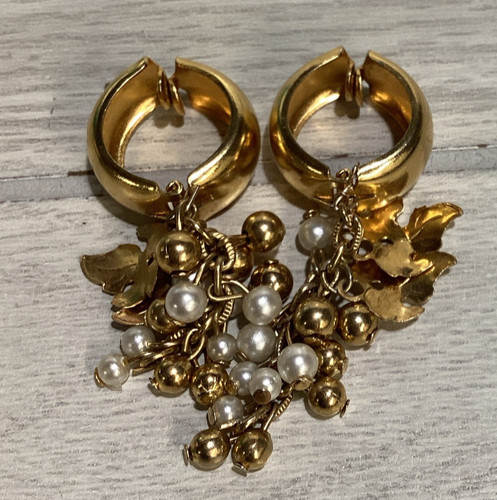Goldtone clip earrings - clip, on