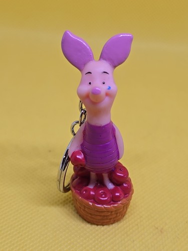 Keyring key ring vintage - key,
